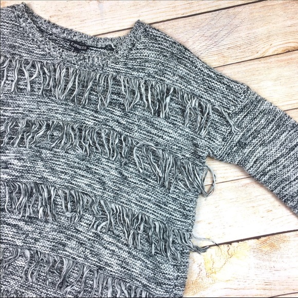 Express chunky grey fringe sweater sz M - Picture 3 of 8